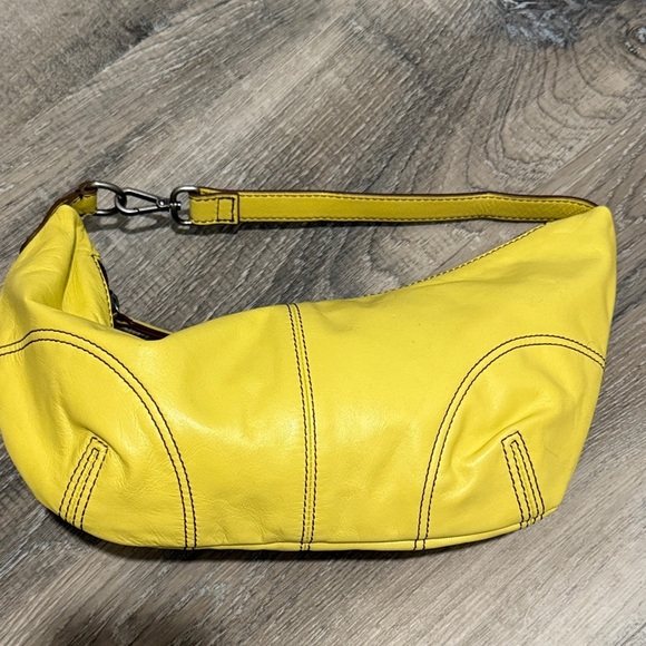 Free People Real World Leather Yellow Leather Shoulder Bag - Picture 3 of 7